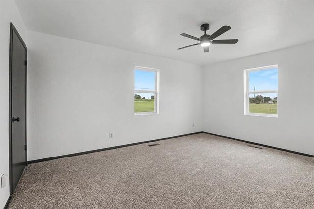 1015 N Midwest Boulevard, Guthrie, OK 73044