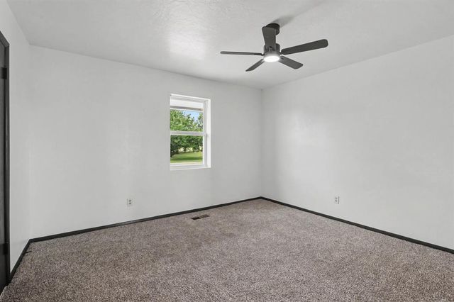 1015 N Midwest Boulevard, Guthrie, OK 73044
