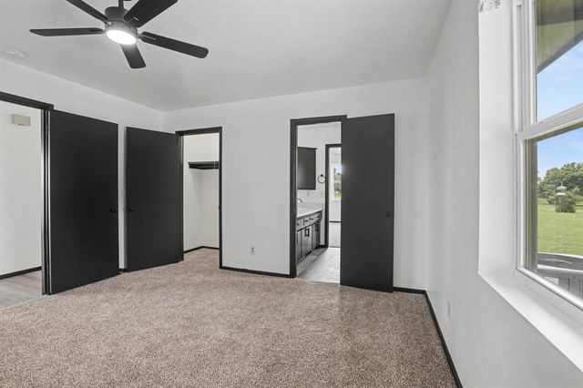 1015 N Midwest Boulevard, Guthrie, OK 73044