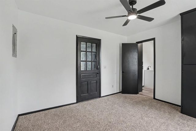 1015 N Midwest Boulevard, Guthrie, OK 73044