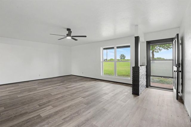 1015 N Midwest Boulevard, Guthrie, OK 73044