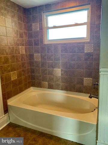 183 HADDON AVE, West Berlin, NJ 08091