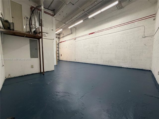 10601 NW 122nd Street 8, Medley, FL 33178