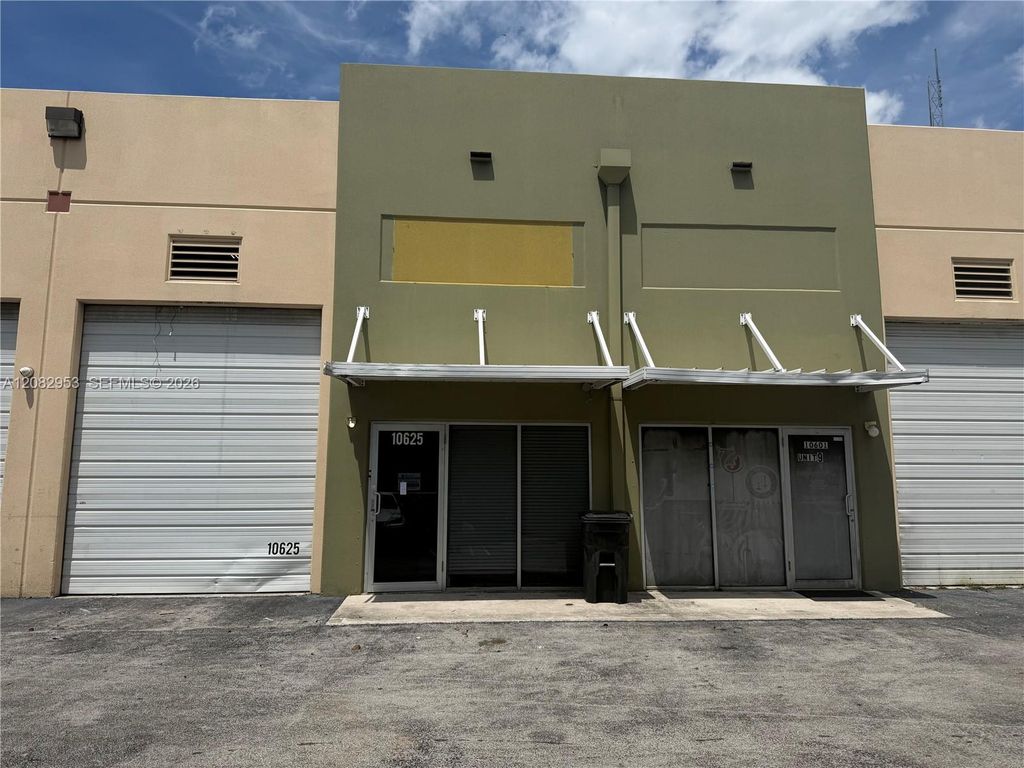 10601 NW 122nd Street 8, Medley, FL 33178