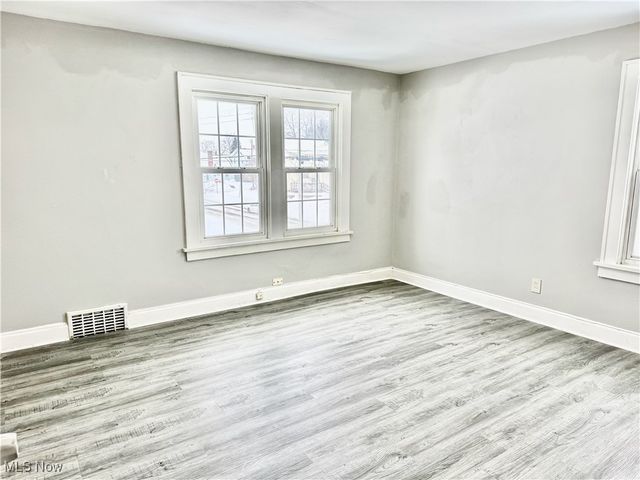 900 Roslyn Avenue SW, Canton, OH 44710