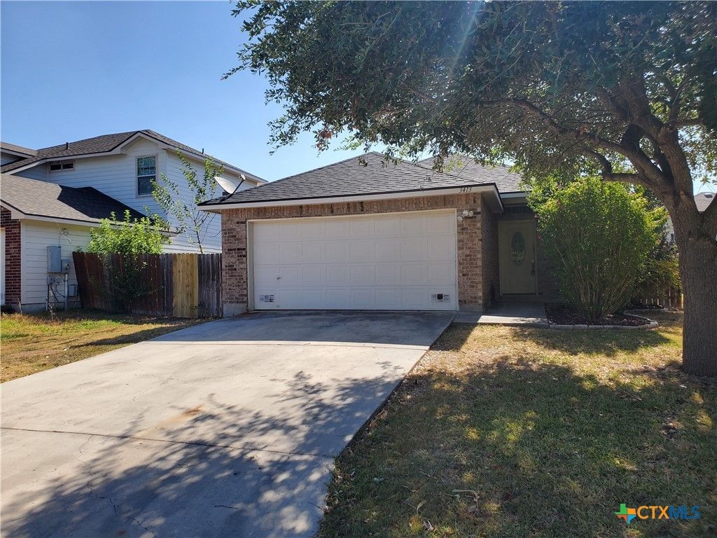 3413 Rob Roy Street, Seguin, TX 78155