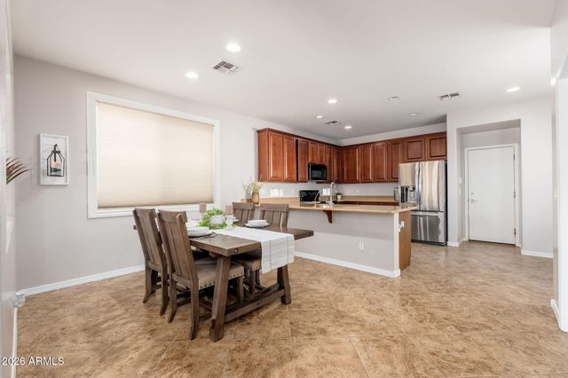 15651 W WESTVIEW Drive, Goodyear, AZ 85395