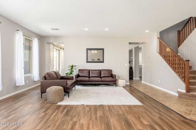 15651 W WESTVIEW Drive, Goodyear, AZ 85395