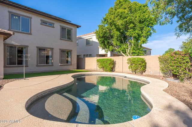 15651 W WESTVIEW Drive, Goodyear, AZ 85395