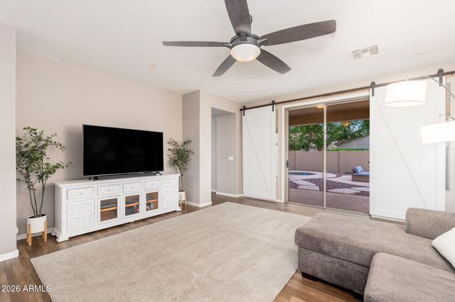 15651 W WESTVIEW Drive, Goodyear, AZ 85395