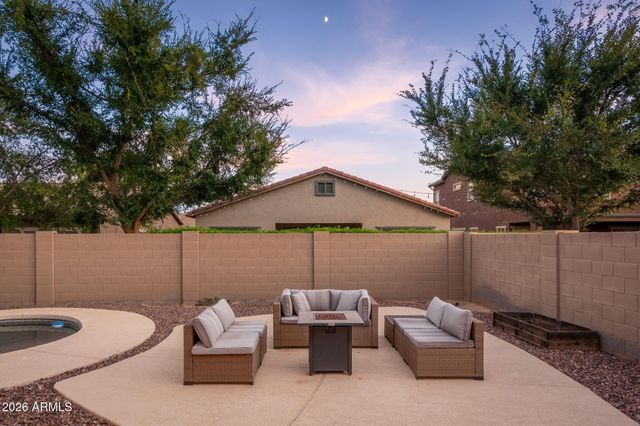 15651 W WESTVIEW Drive, Goodyear, AZ 85395
