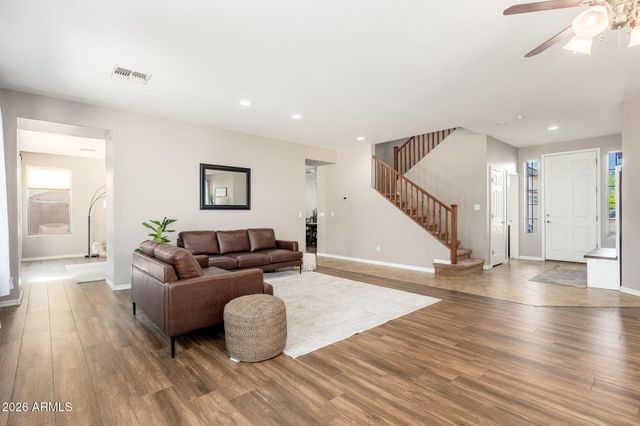 15651 W WESTVIEW Drive, Goodyear, AZ 85395
