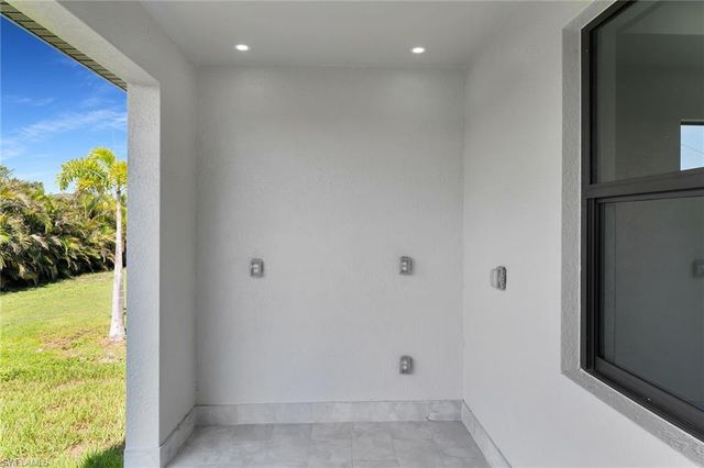 4202 NW 33rd ST, Cape Coral, FL 33993