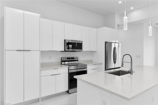 4202 NW 33rd ST, Cape Coral, FL 33993