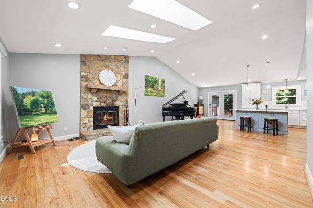 1212 Tallyho Trail, Chapel Hill, NC 27516