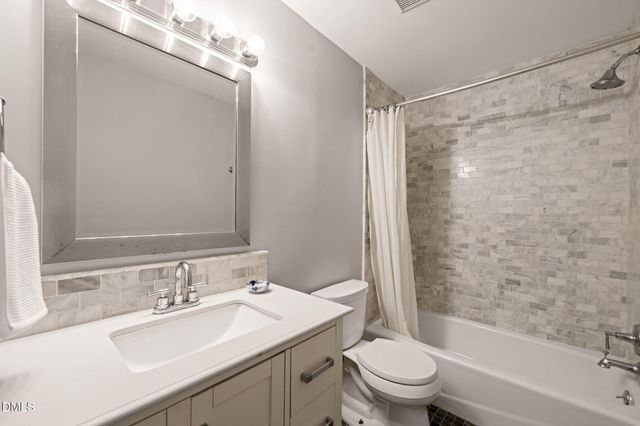 1212 Tallyho Trail, Chapel Hill, NC 27516