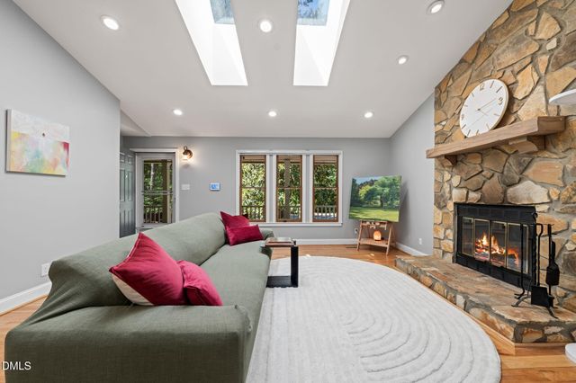 1212 Tallyho Trail, Chapel Hill, NC 27516