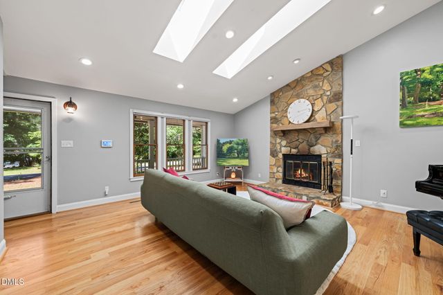 1212 Tallyho Trail, Chapel Hill, NC 27516