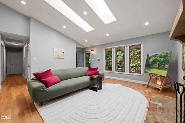 1212 Tallyho Trail, Chapel Hill, NC 27516