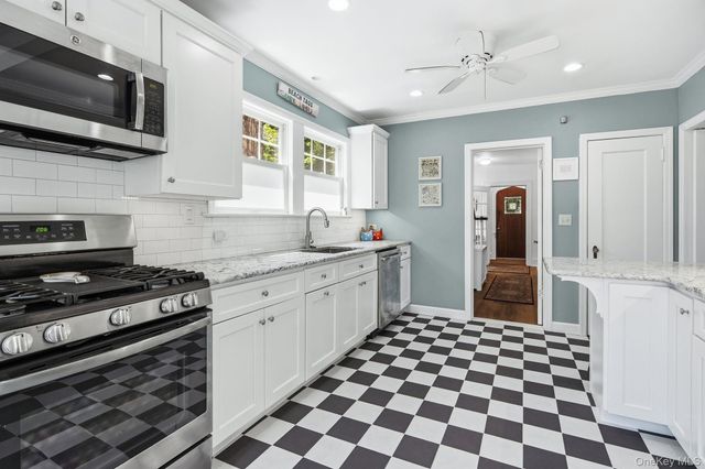 35 Prescott Avenue, White Plains, NY 10605
