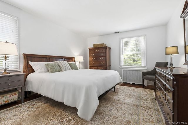35 Prescott Avenue, White Plains, NY 10605