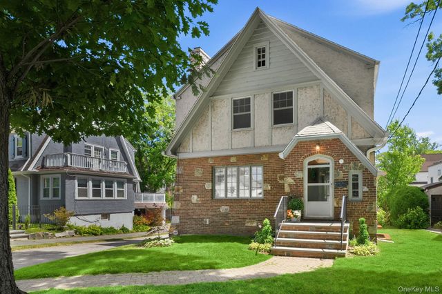 35 Prescott Avenue, White Plains, NY 10605