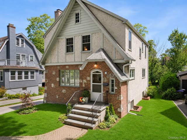 35 Prescott Avenue, White Plains, NY 10605