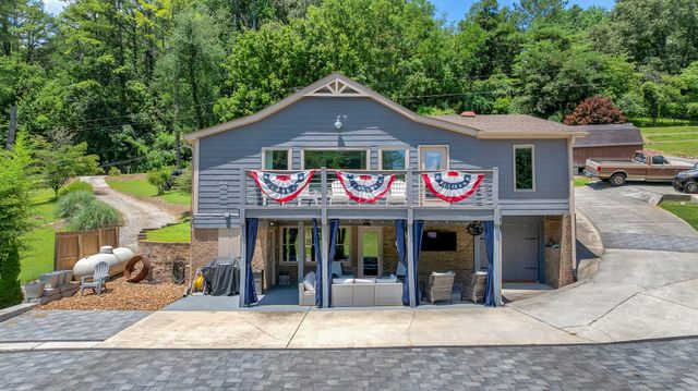 814 Shasteen Hollow Rd, Lynchburg, TN 37352