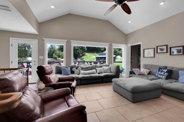 814 Shasteen Hollow Rd, Lynchburg, TN 37352