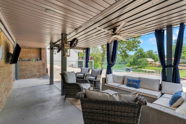 814 Shasteen Hollow Rd, Lynchburg, TN 37352