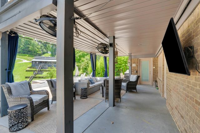 814 Shasteen Hollow Rd, Lynchburg, TN 37352