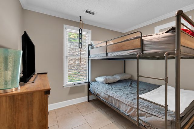 814 Shasteen Hollow Rd, Lynchburg, TN 37352