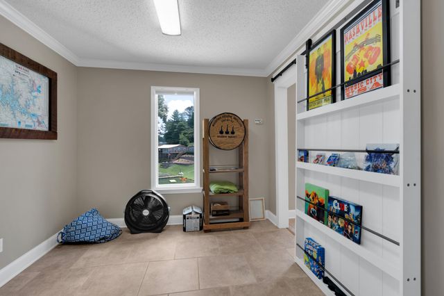 814 Shasteen Hollow Rd, Lynchburg, TN 37352