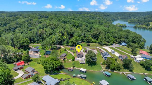 814 Shasteen Hollow Rd, Lynchburg, TN 37352