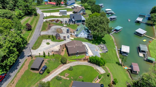 814 Shasteen Hollow Rd, Lynchburg, TN 37352