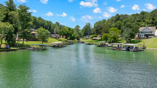 814 Shasteen Hollow Rd, Lynchburg, TN 37352