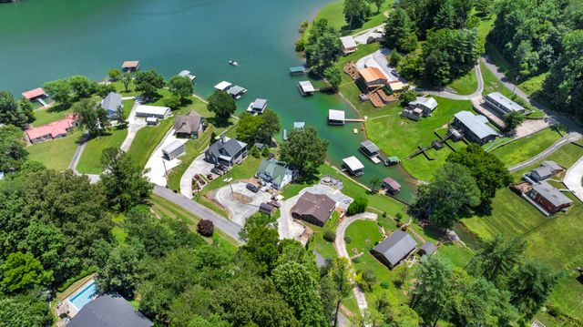 814 Shasteen Hollow Rd, Lynchburg, TN 37352