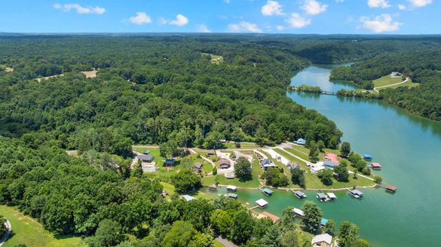 814 Shasteen Hollow Rd, Lynchburg, TN 37352