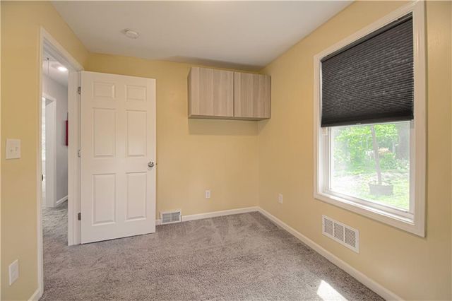 2519 W 40th Avenue, Kansas City, KS 66103