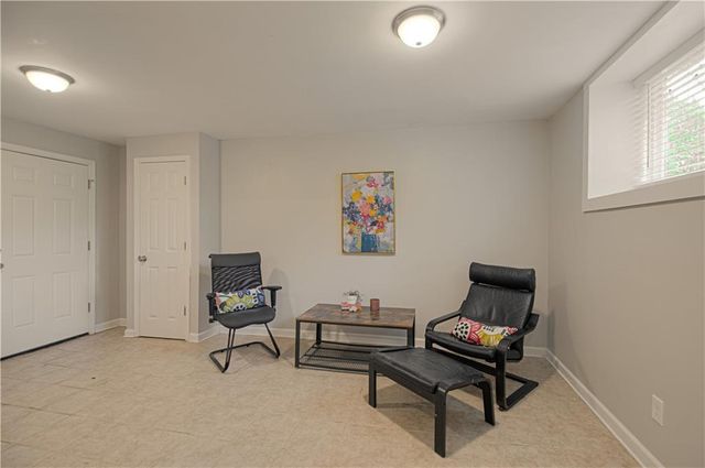 2519 W 40th Avenue, Kansas City, KS 66103