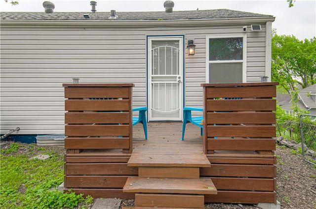 2519 W 40th Avenue, Kansas City, KS 66103