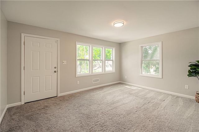 2519 W 40th Avenue, Kansas City, KS 66103