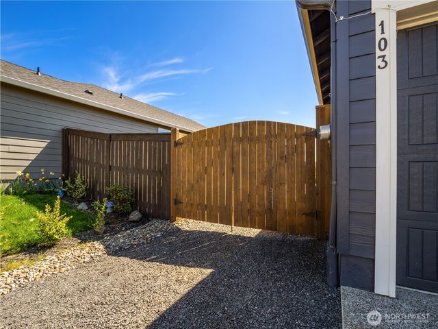 103 Quartz Way, Kalama, WA 98625