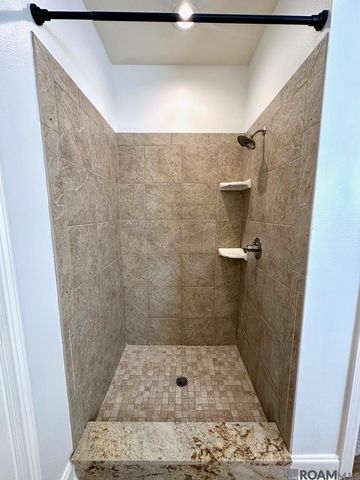 10723 Hillbrook Ave, Baton Rouge, LA 70810