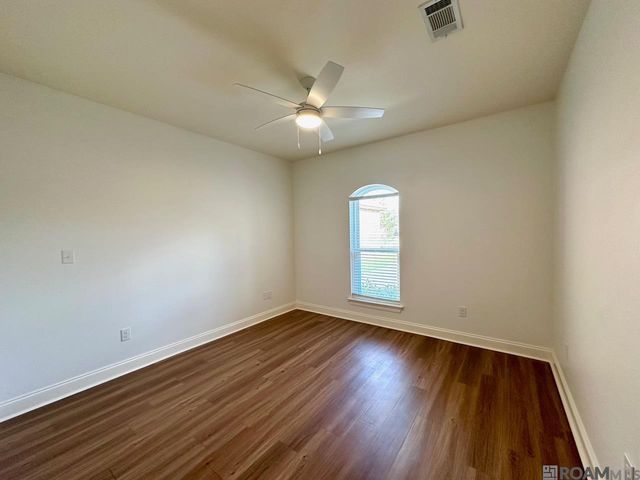 10723 Hillbrook Ave, Baton Rouge, LA 70810