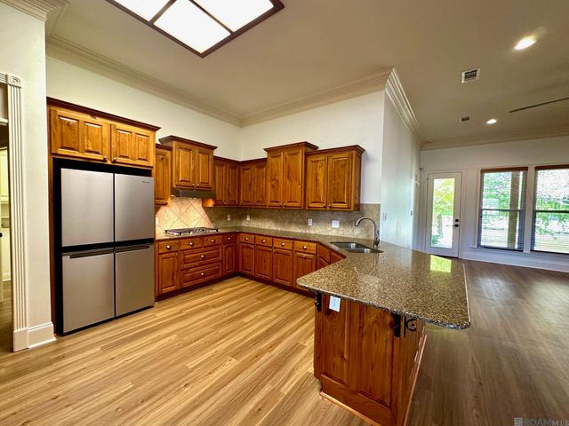 10723 Hillbrook Ave, Baton Rouge, LA 70810