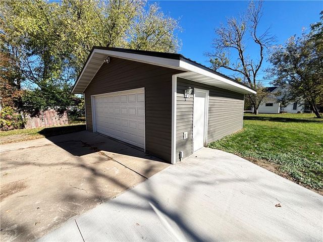 331 Phipps Avenue, Rice Lake, WI 54868