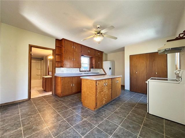 331 Phipps Avenue, Rice Lake, WI 54868