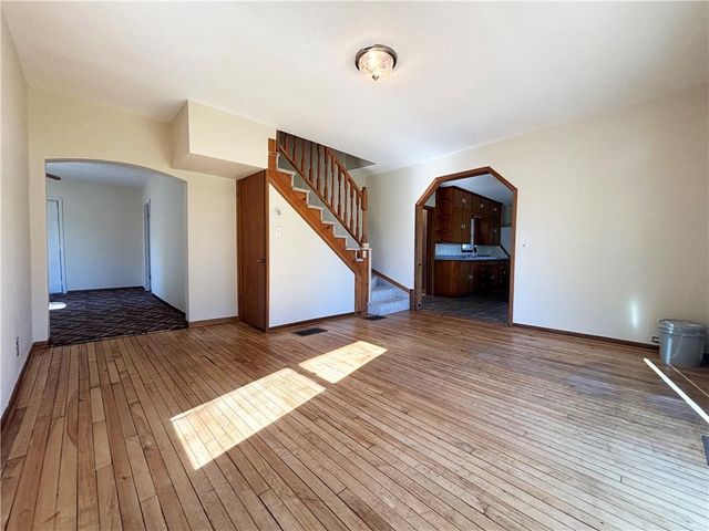 331 Phipps Avenue, Rice Lake, WI 54868