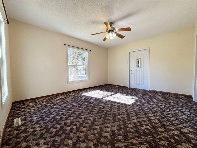 331 Phipps Avenue, Rice Lake, WI 54868